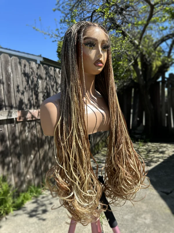 Bum Braids